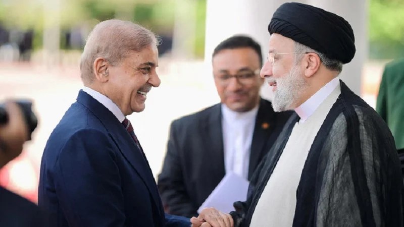 Iranian President's visit to Pakistan at a critical time
